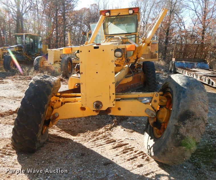 image for item HG9298 2000 John Deere 770CH  motor grader