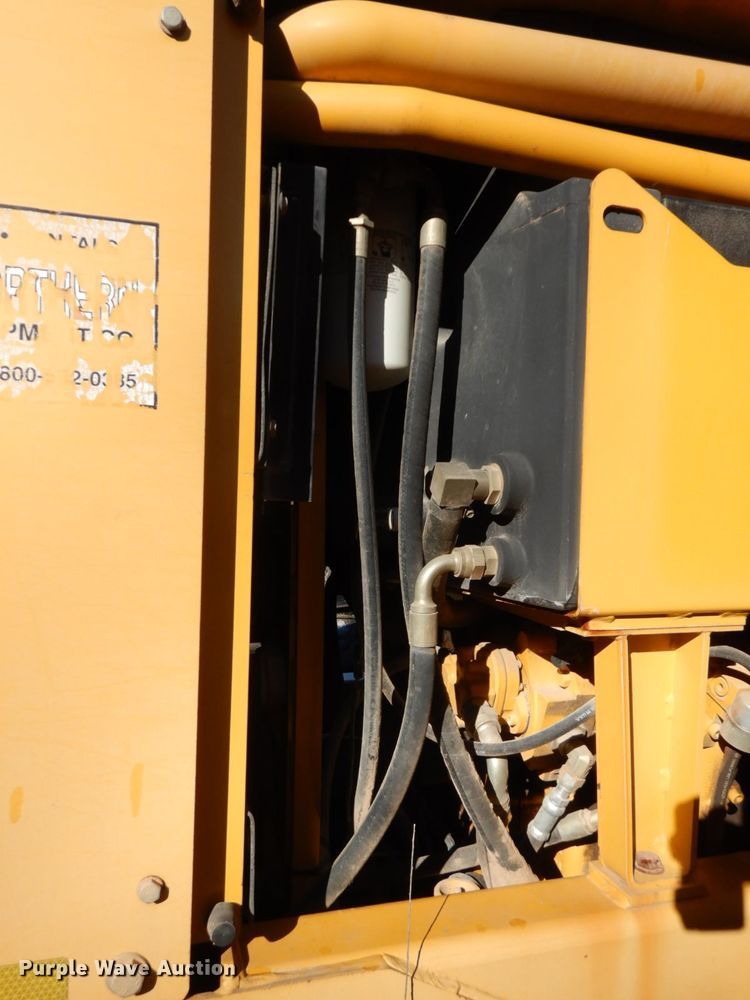 image for item HG9298 2000 John Deere 770CH  motor grader