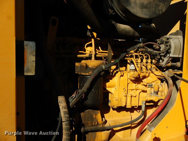 image for item HG9298 2000 John Deere 770CH  motor grader