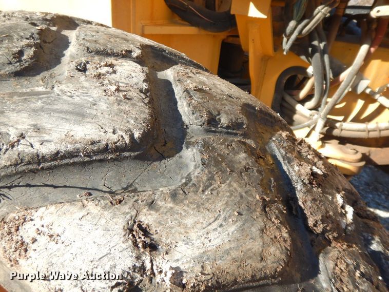 image for item HG9298 2000 John Deere 770CH  motor grader