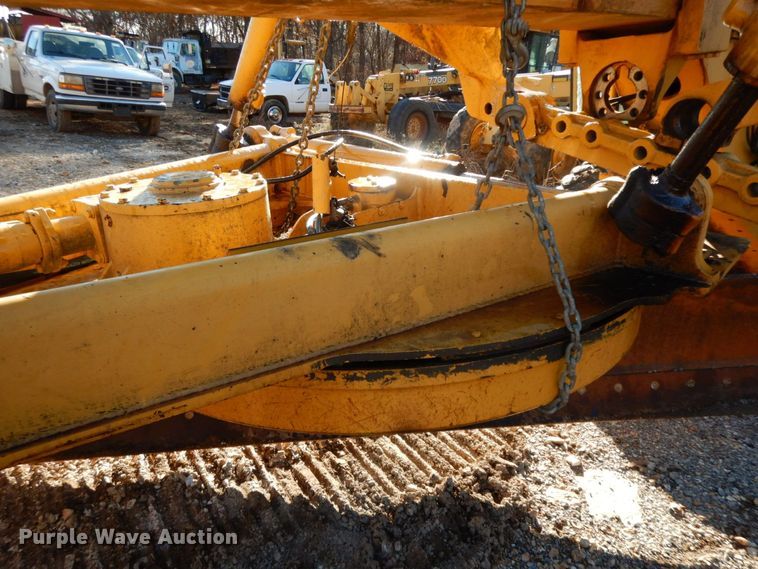 image for item HG9298 2000 John Deere 770CH  motor grader