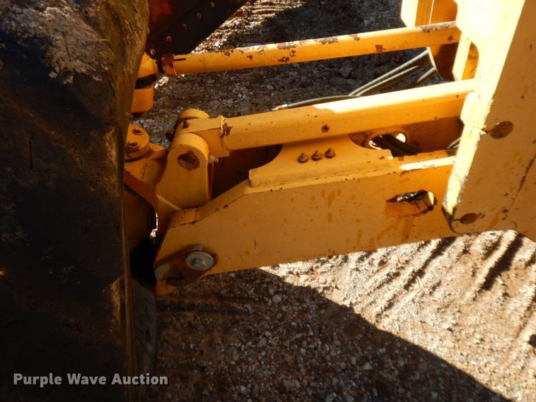 image for item HG9298 2000 John Deere 770CH  motor grader