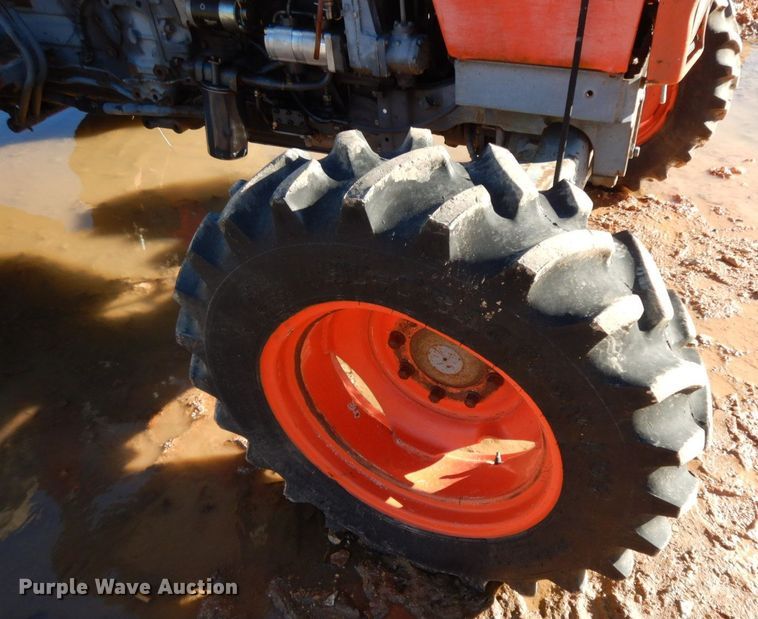 image for item HG9303 1986 Kubota M8030  MFWD tractor