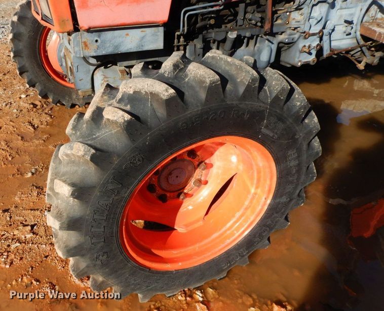 image for item HG9303 1986 Kubota M8030  MFWD tractor