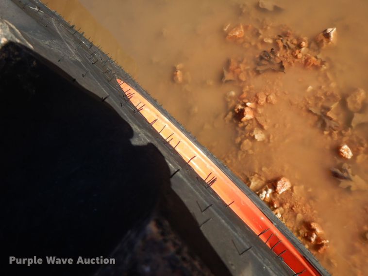 image for item HG9303 1986 Kubota M8030  MFWD tractor