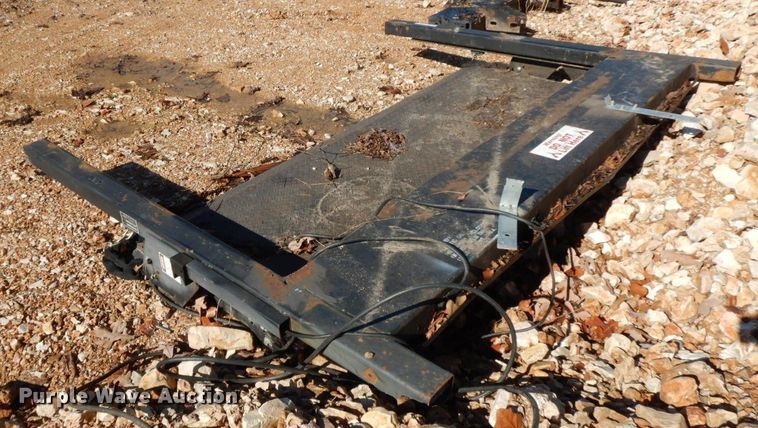 image for item HG9312 Thieman TVL-16  end gate lift