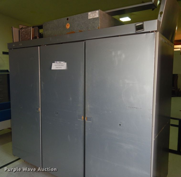 image for item IE9855 Hobart Q3  refrigerator