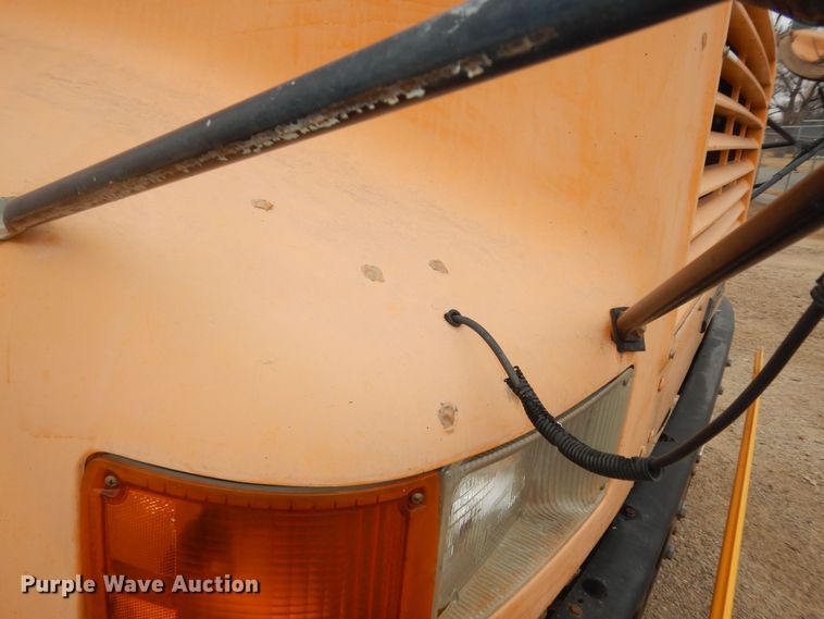 image for item IE9937 2001 International 3800  school bus