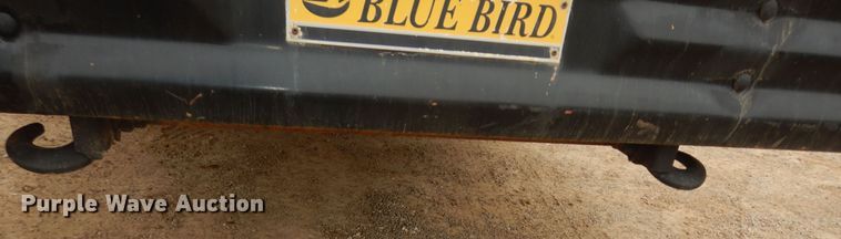 image for item IE9937 2001 International 3800  school bus