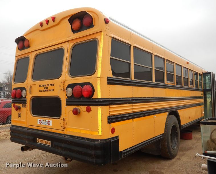 image for item IE9938 2001 International 3800  school bus