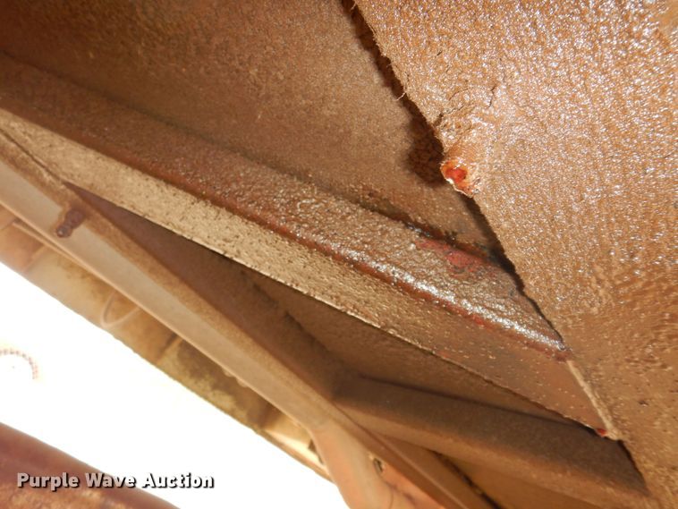 image for item IE9938 2001 International 3800  school bus