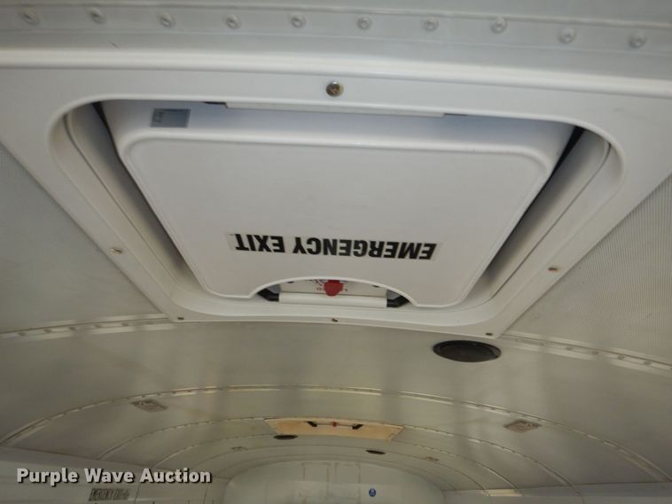 image for item IE9938 2001 International 3800  school bus