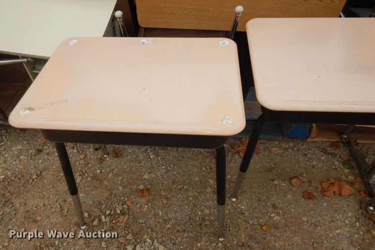 image for item IE9940 Approximately 20 desks