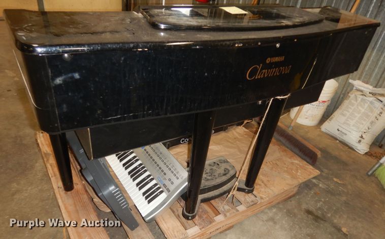 image for item IE9949 Music equipment