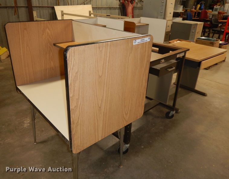 image for item IE9950 (8) computer desks