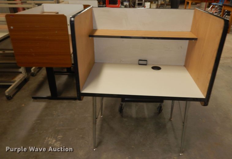 image for item IE9950 (8) computer desks