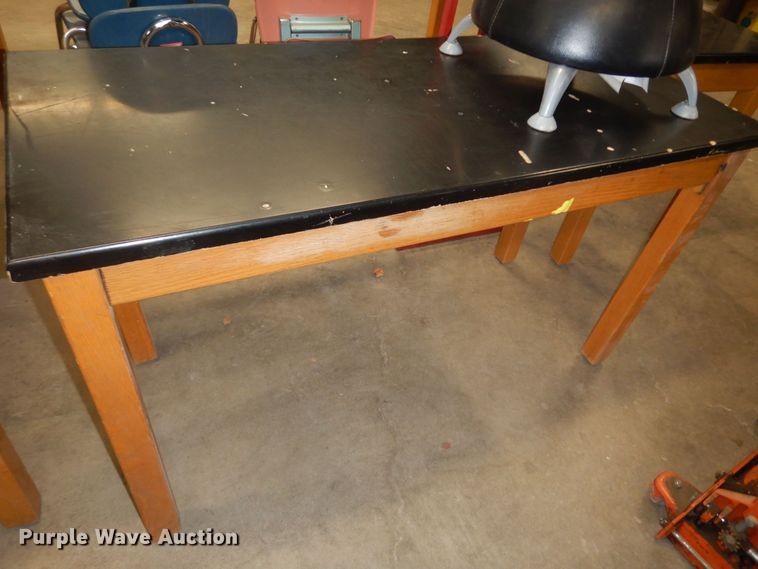 image for item IE9955 Office supplies and equipment