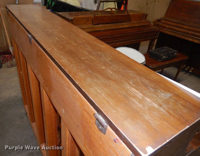 image for item IE9958 Music equipment