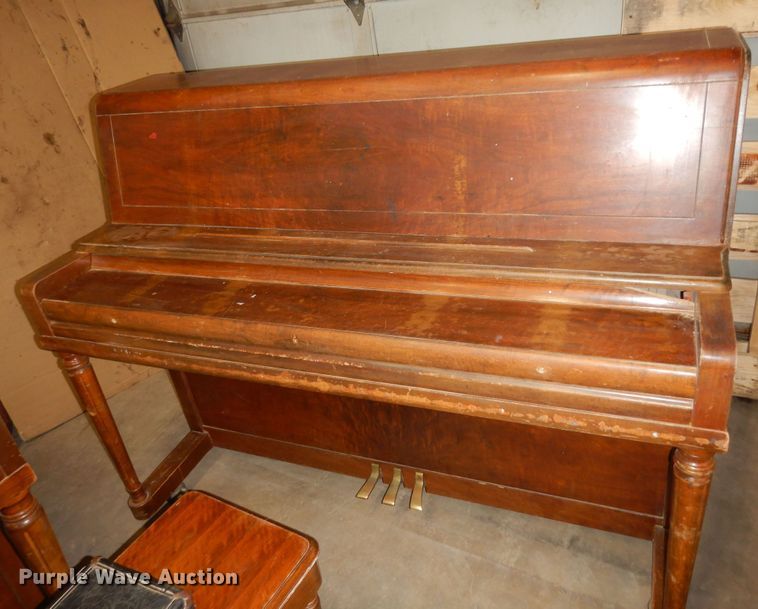 image for item IE9958 Music equipment