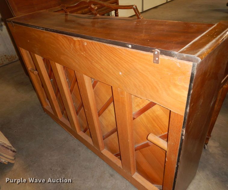 image for item IE9958 Music equipment