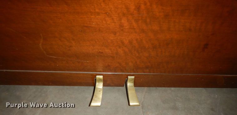 image for item IE9958 Music equipment