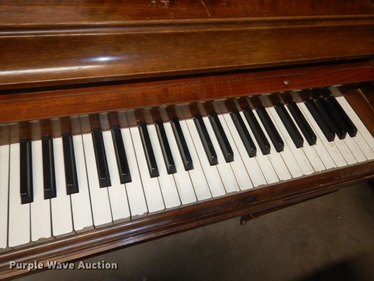 image for item IE9958 Music equipment