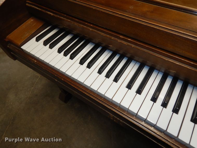 image for item IE9958 Music equipment