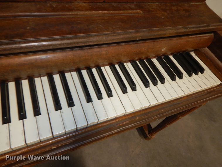 image for item IE9958 Music equipment