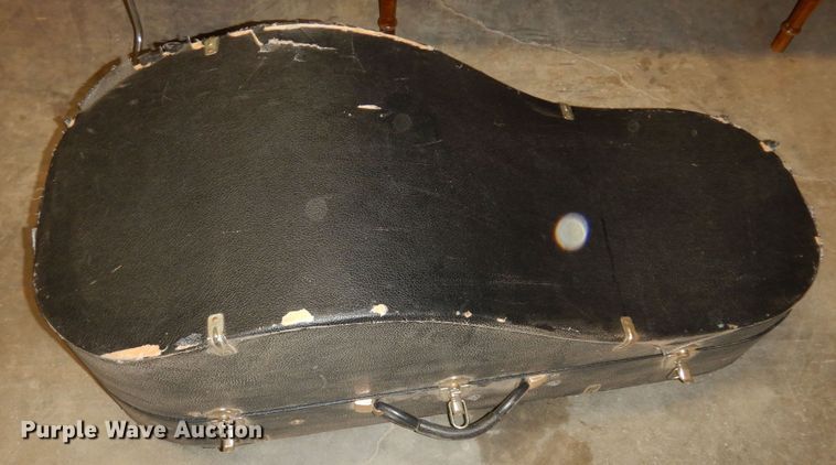 image for item IE9958 Music equipment