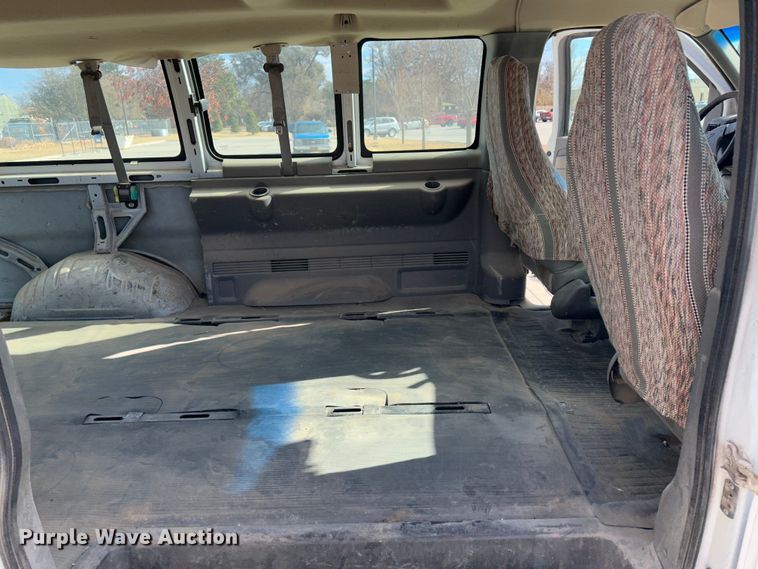 image for item JD9799 2003 Chevrolet Express 1500  van