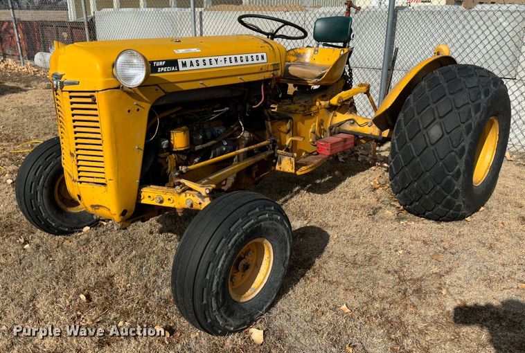 image for item JD9801 Massey Ferguson 35 Turf Special  tractor