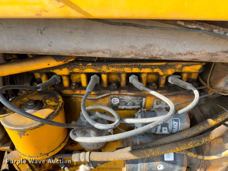 image for item JD9801 Massey Ferguson 35 Turf Special  tractor