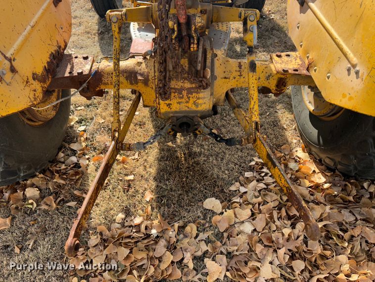 image for item JD9801 Massey Ferguson 35 Turf Special  tractor