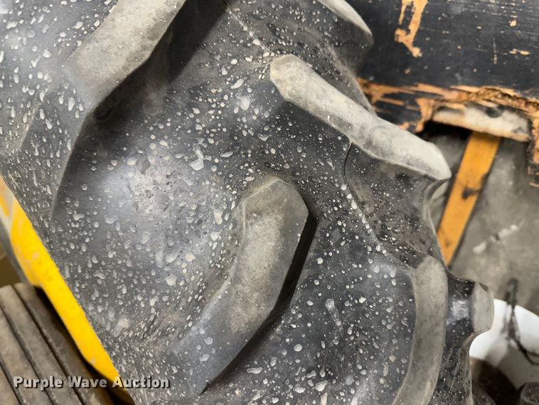 image for item JD9801 Massey Ferguson 35 Turf Special  tractor