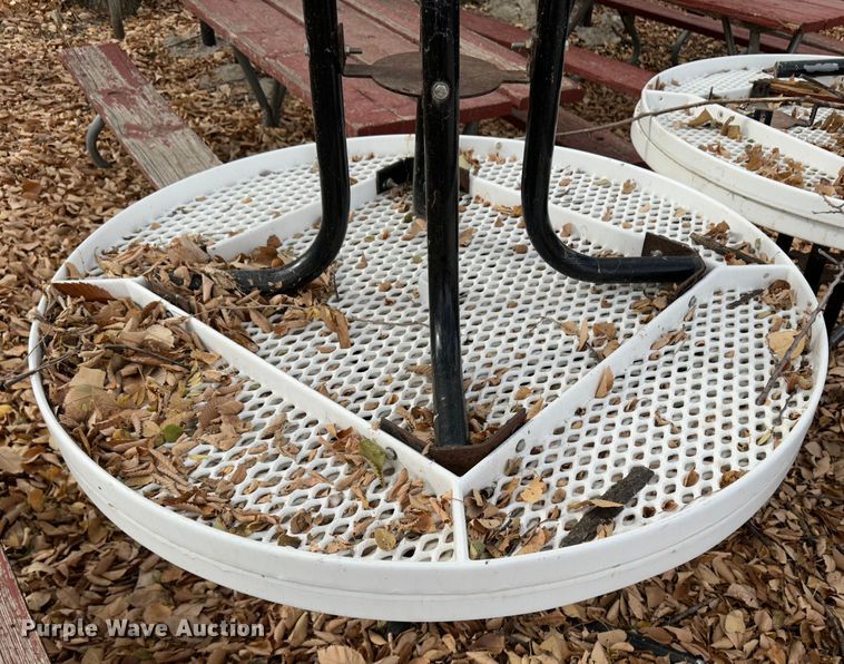 image for item JD9805 (6) 44" diameter tables