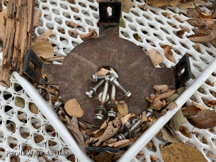 image for item JD9805 (6) 44" diameter tables