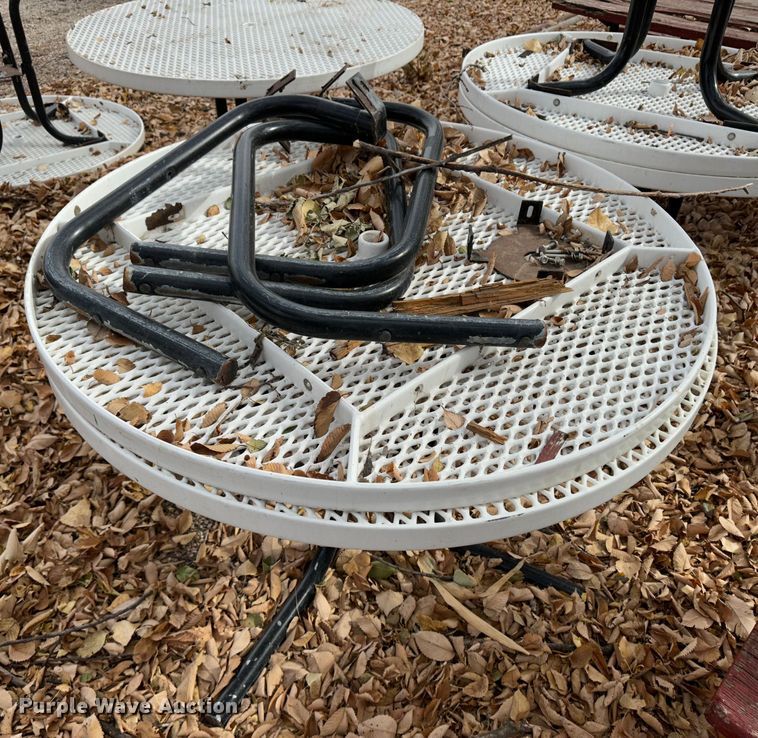 image for item JD9805 (6) 44" diameter tables