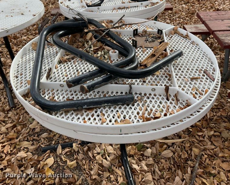 image for item JD9805 (6) 44" diameter tables