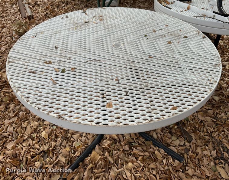 image for item JD9805 (6) 44" diameter tables