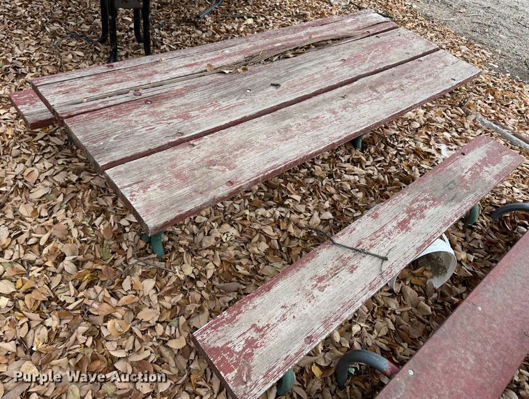 image for item JD9806 (13) picnic tables