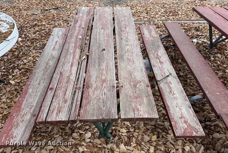 image for item JD9806 (13) picnic tables