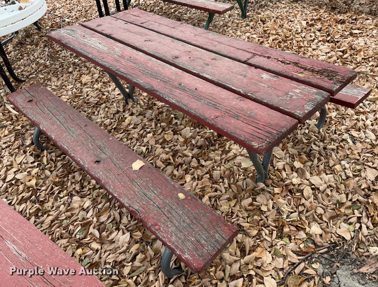 image for item JD9806 (13) picnic tables