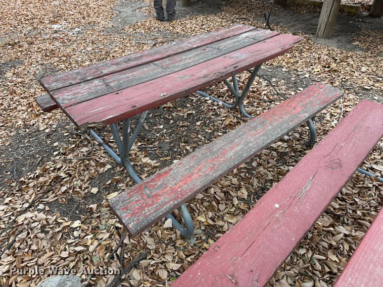 image for item JD9806 (13) picnic tables