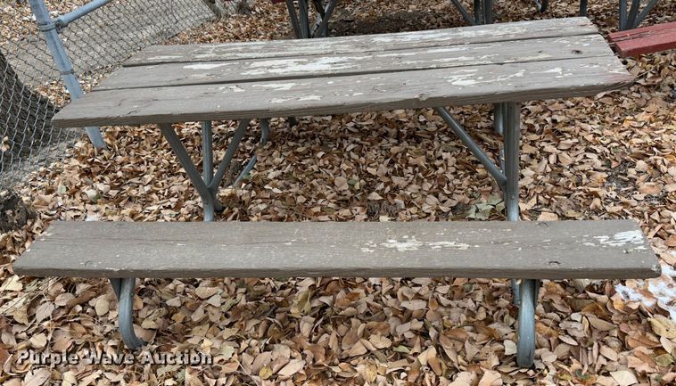 image for item JD9806 (13) picnic tables