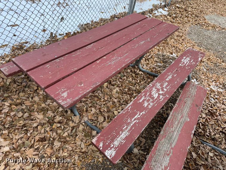 image for item JD9806 (13) picnic tables