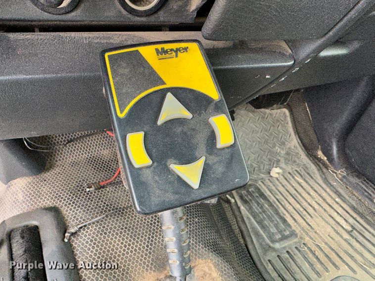 image for item JD9807 2001 Chevrolet Silverado 1500  pickup truck