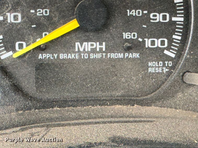 image for item JD9807 2001 Chevrolet Silverado 1500  pickup truck