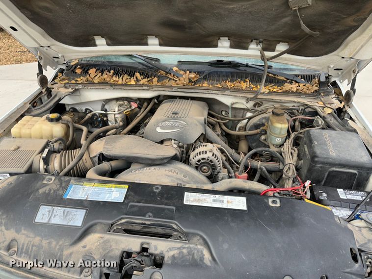 image for item JD9807 2001 Chevrolet Silverado 1500  pickup truck