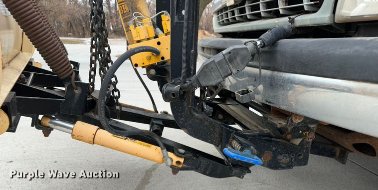 image for item JD9807 2001 Chevrolet Silverado 1500  pickup truck