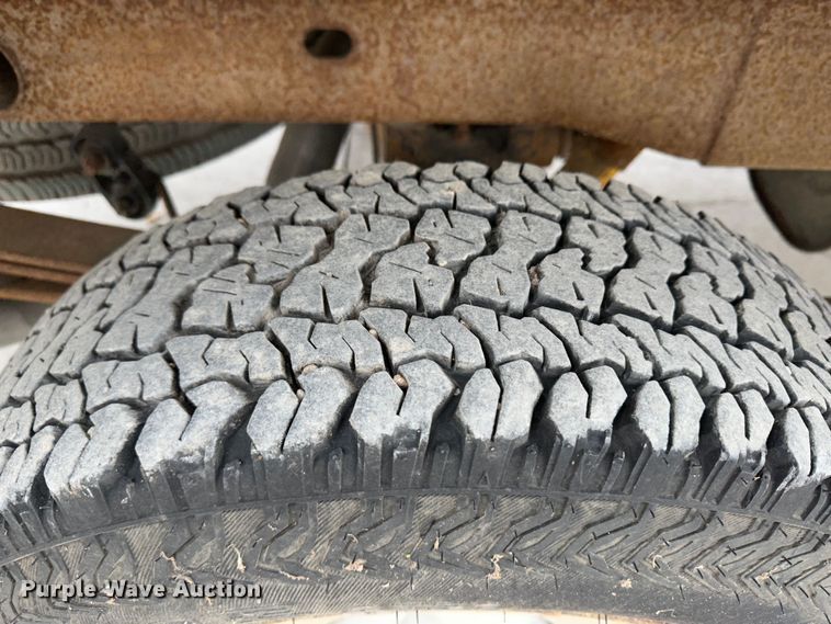 image for item JD9807 2001 Chevrolet Silverado 1500  pickup truck